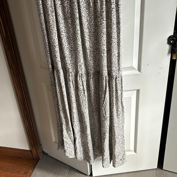 BNWT Maxi dress, size large black and white - Picture 4 of 5